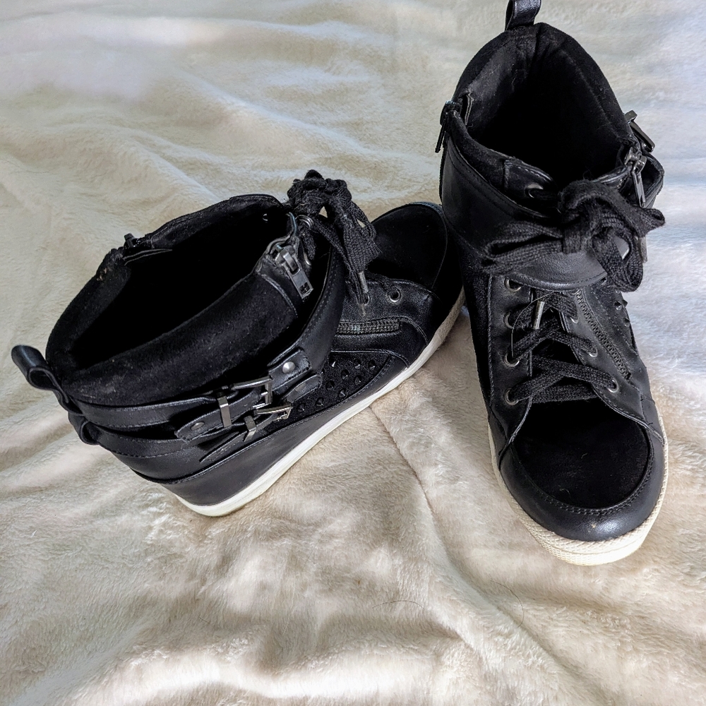 Torrid 9W wide black wedge sneaker heel pumps with studs and buckles 10399631